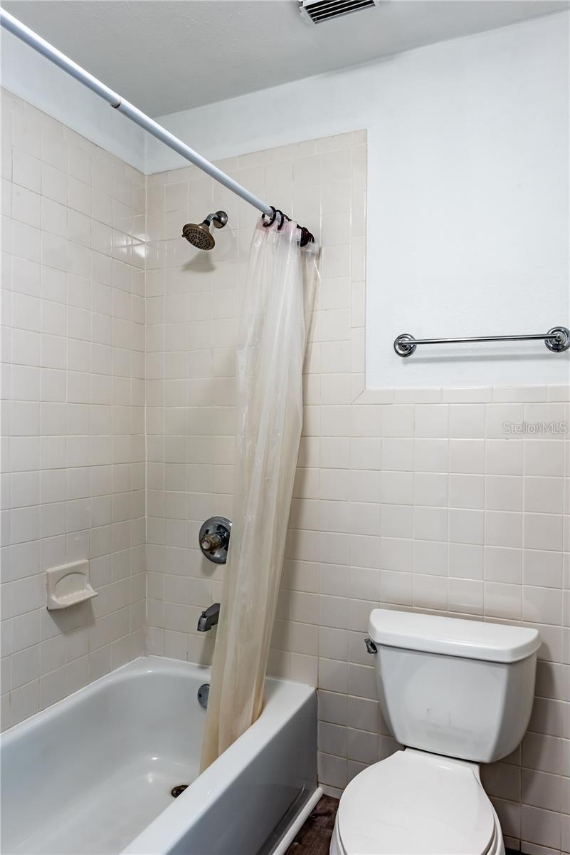 Image 21 of 49 For 3402 Van Buren Drive