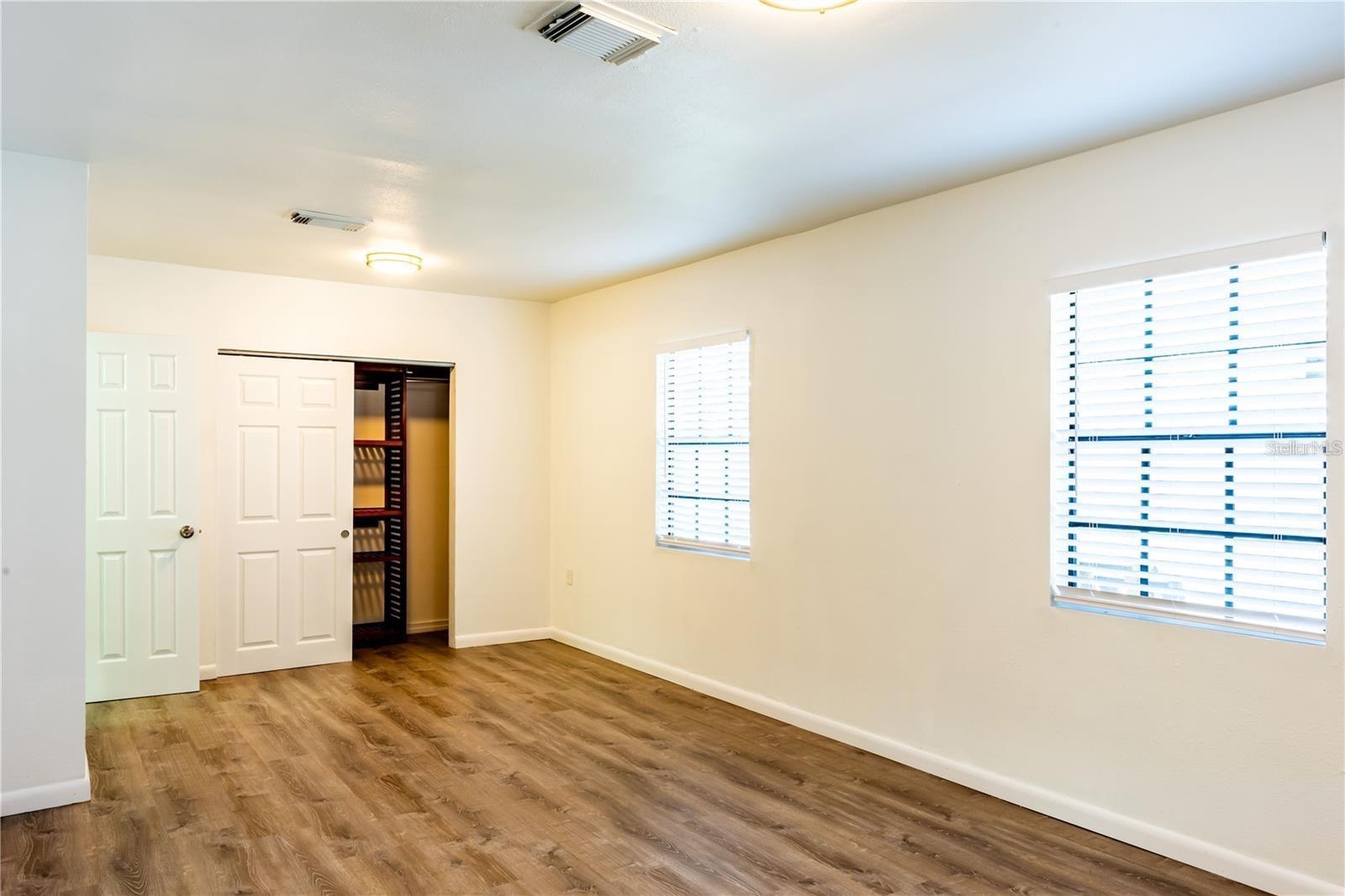 Image 24 of 49 For 3402 Van Buren Drive