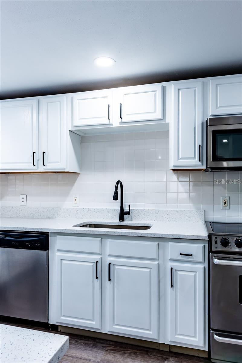 Image 4 of 49 For 3402 Van Buren Drive