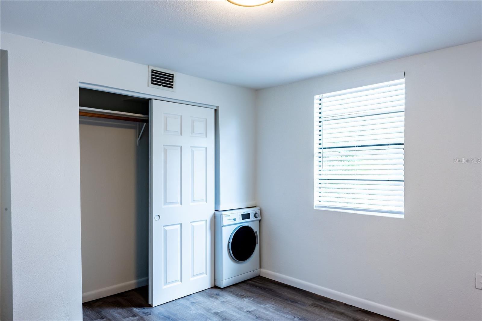 Image 43 of 49 For 3402 Van Buren Drive