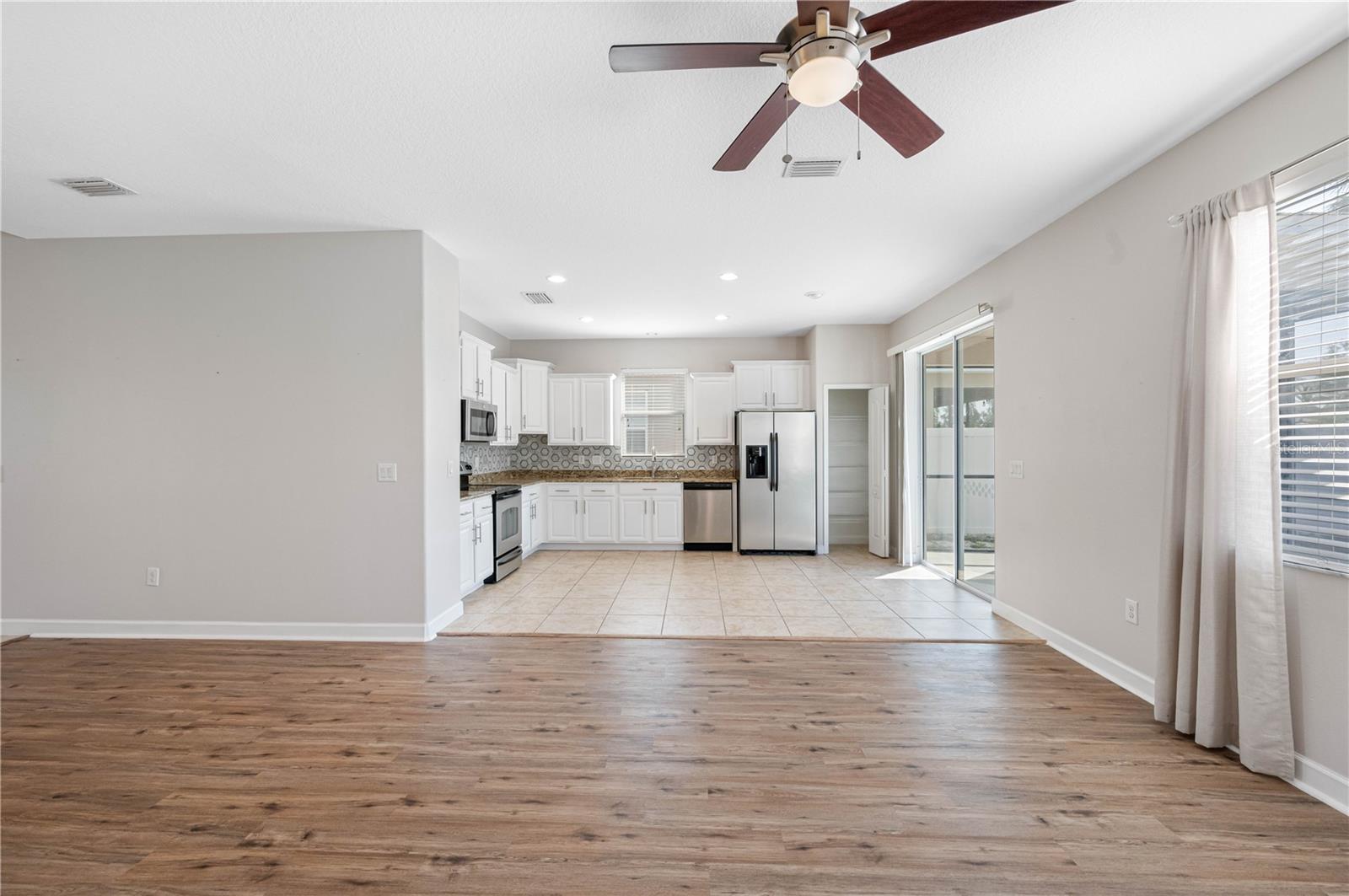 Image 10 of 24 For 11207 Flora Springs Drive