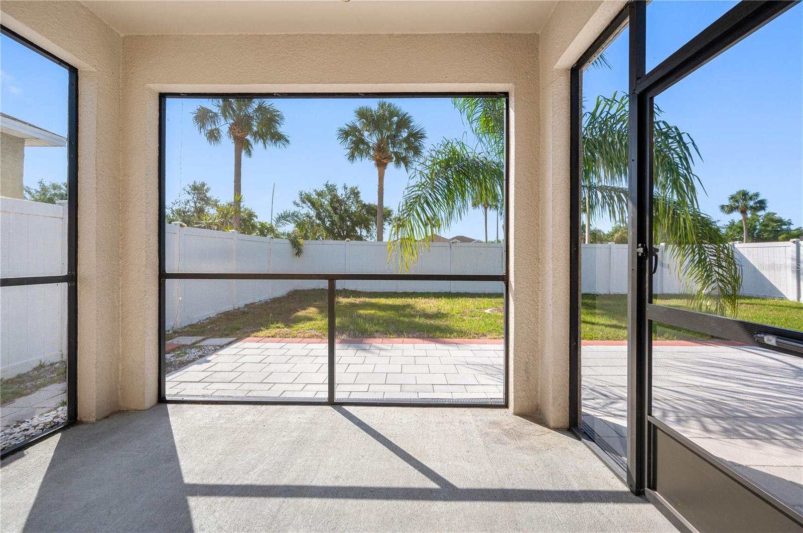 Image 15 of 24 For 11207 Flora Springs Drive