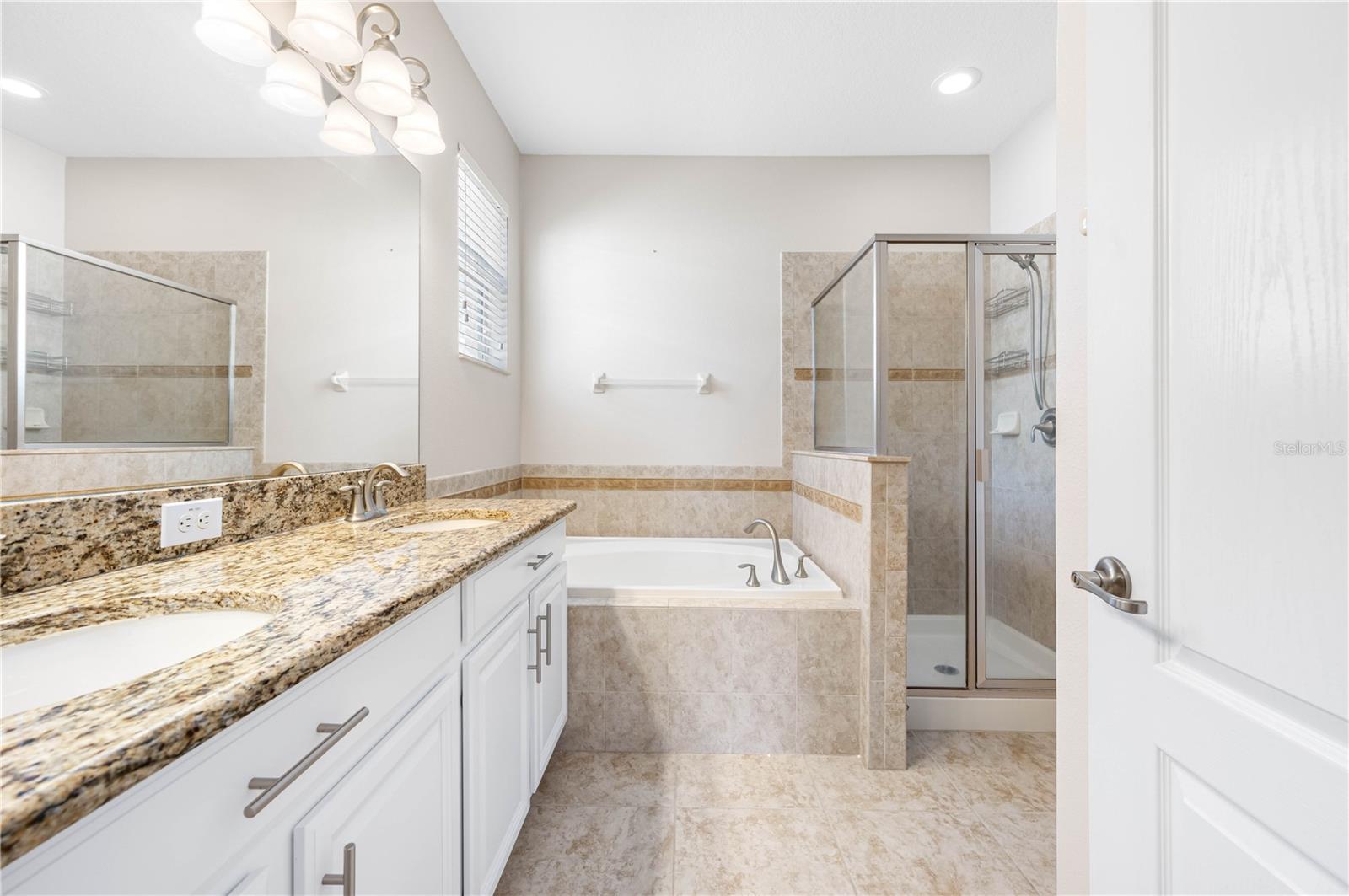 Image 20 of 24 For 11207 Flora Springs Drive