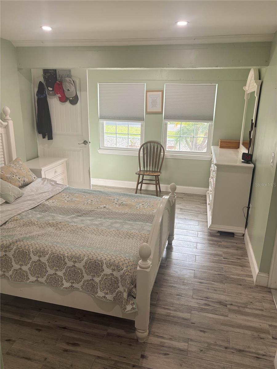 Image 8 of 14 For 2444 35th Street N