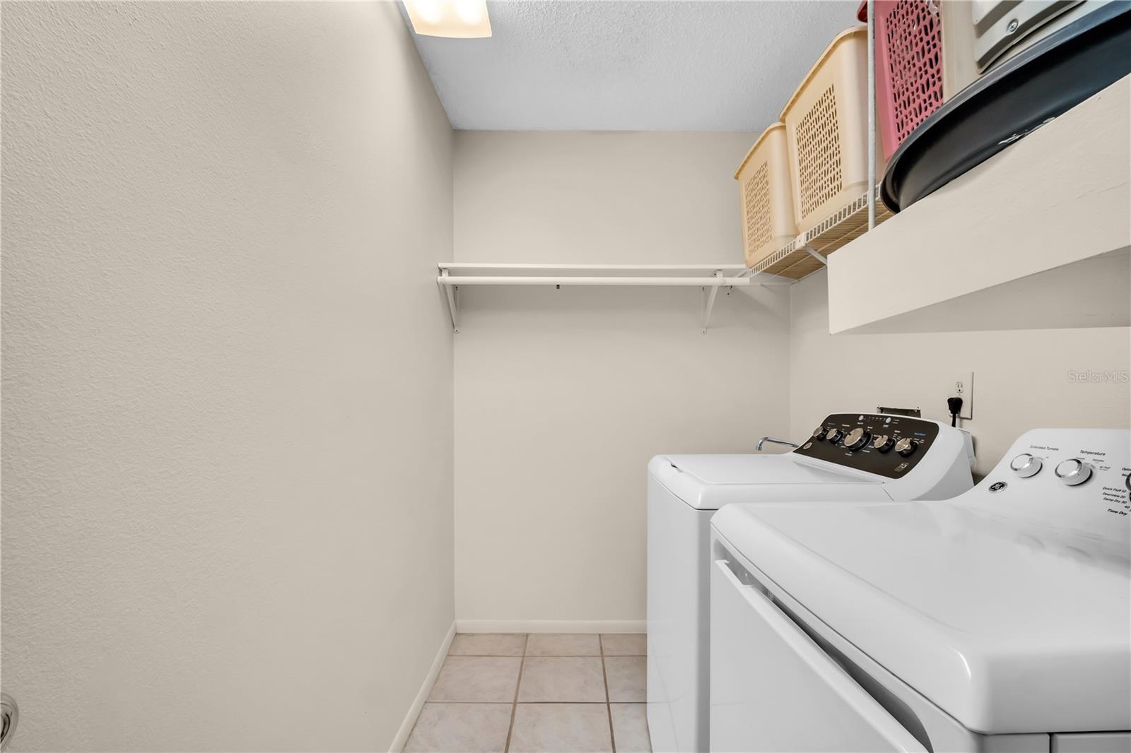 Image 13 of 46 For 860 Maclaren Drive N A