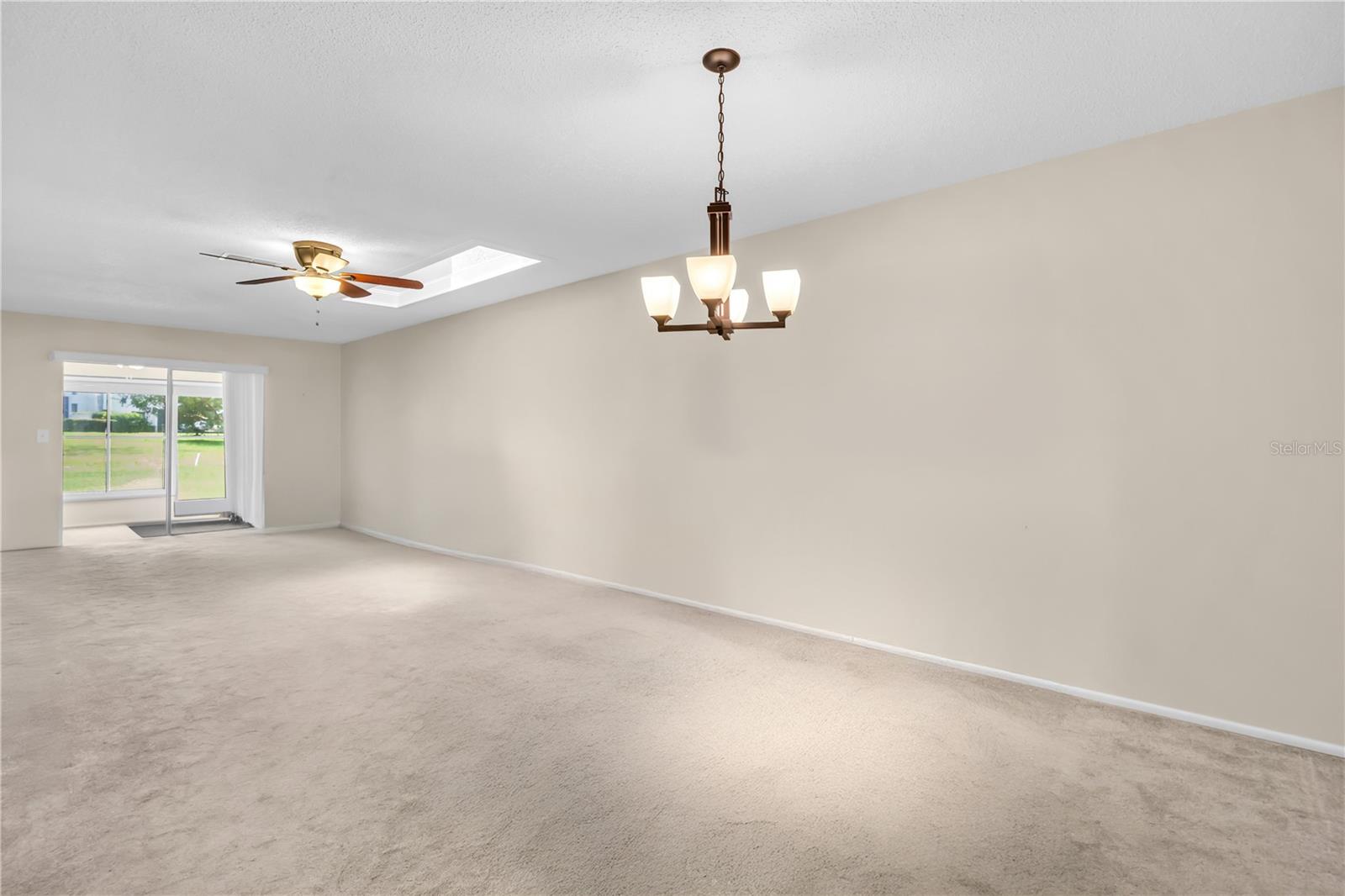Image 14 of 46 For 860 Maclaren Drive N A