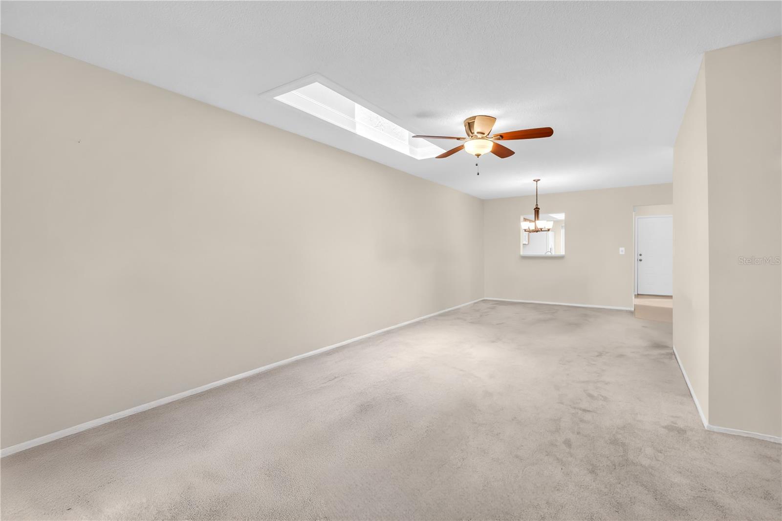 Image 15 of 46 For 860 Maclaren Drive N A