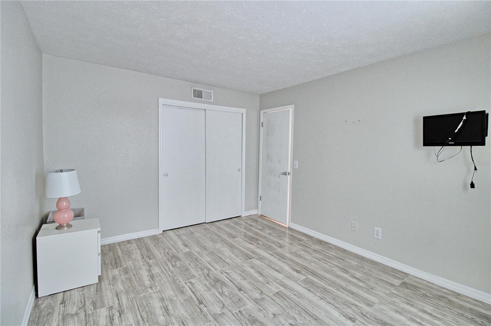 Image 10 of 35 For 13755 Orange Sunset Drive 101