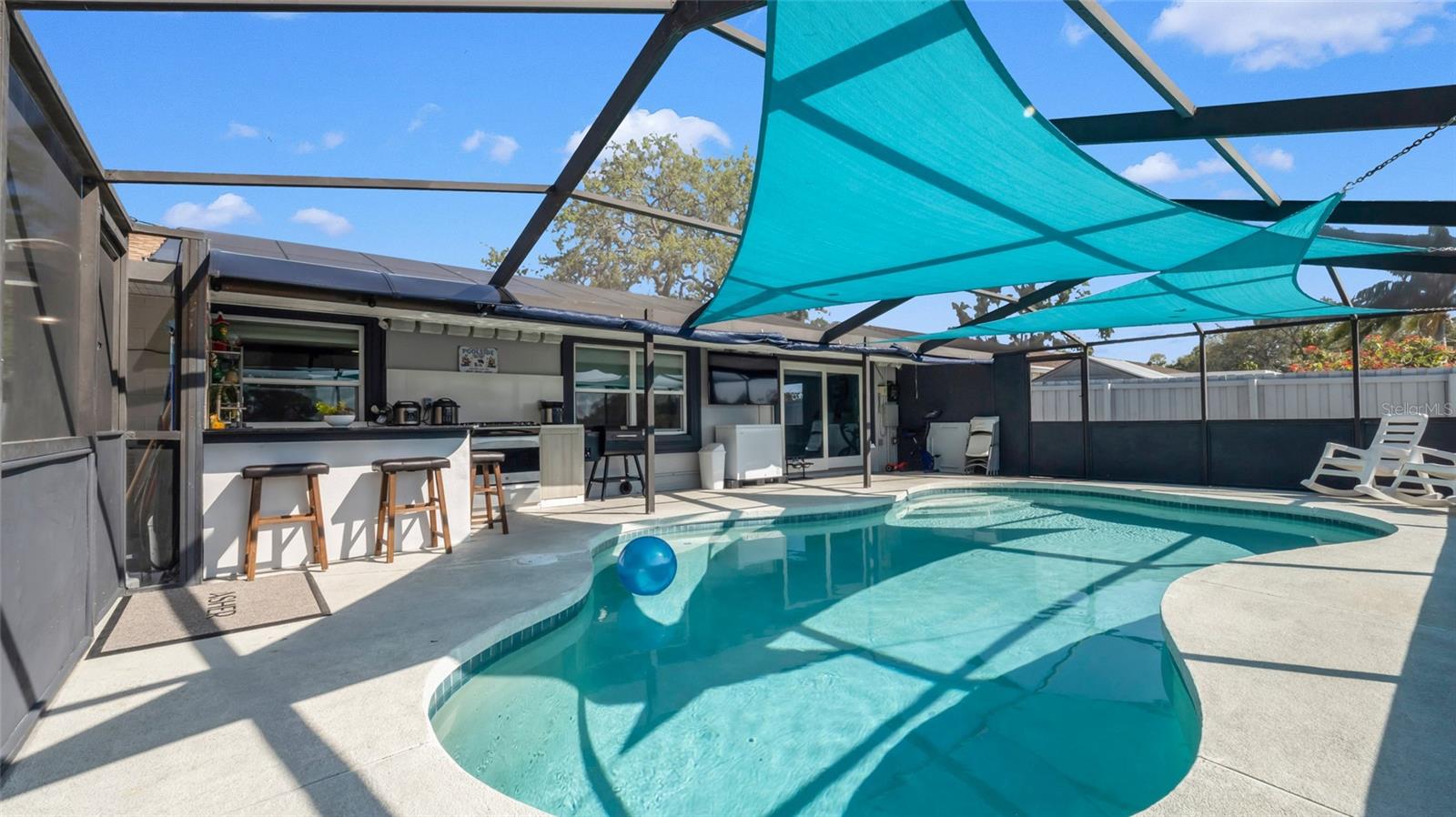 Image 33 of 45 For 12416 Queensland Lane