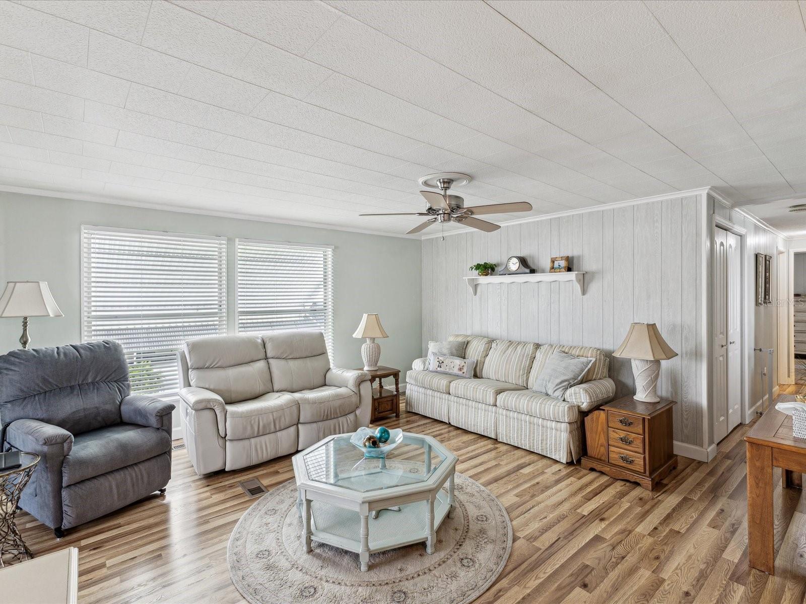 Listing photo id 1 for 39820 Us Highway 19 N 9
