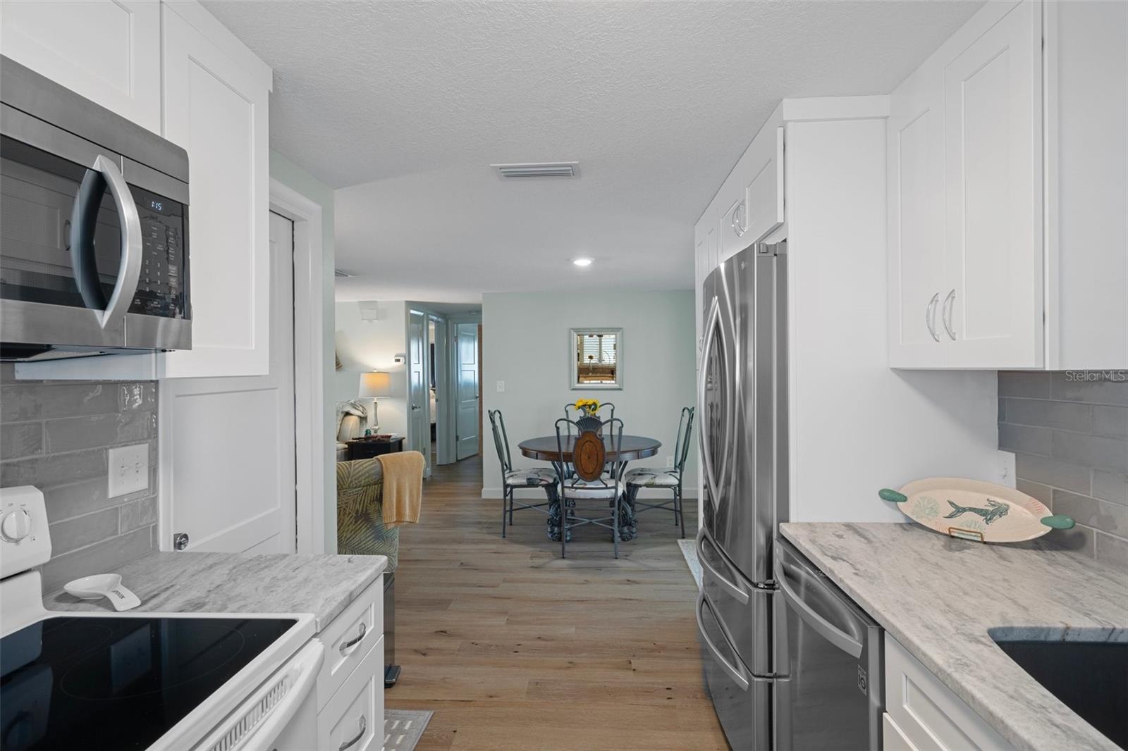 Image 11 of 30 For 15713 Century Drive