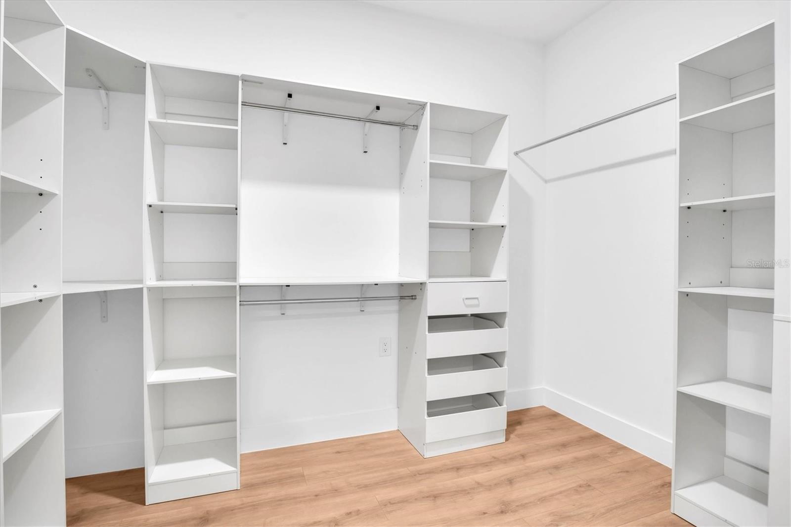 Image 11 of 24 For 5361 71st Way N