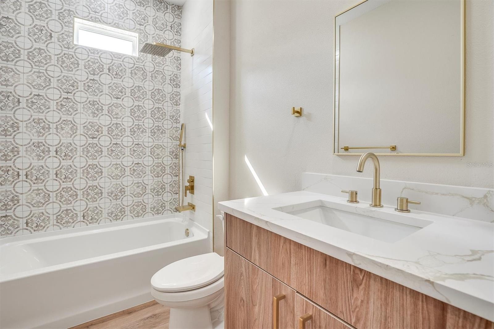 Image 18 of 24 For 5361 71st Way N