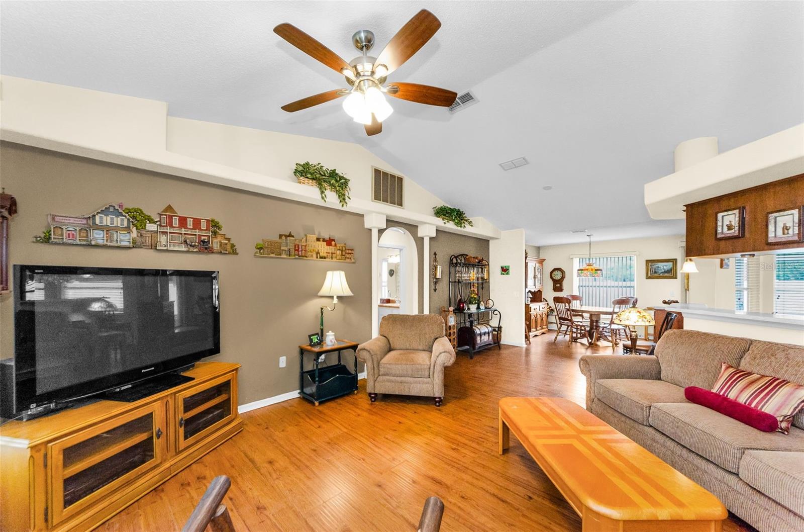 Image 7 of 48 For 8060 Timberlake Avenue