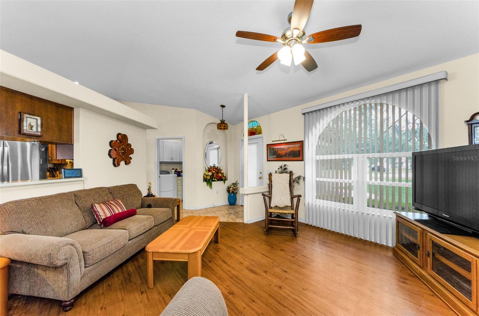 Image 9 of 48 For 8060 Timberlake Avenue