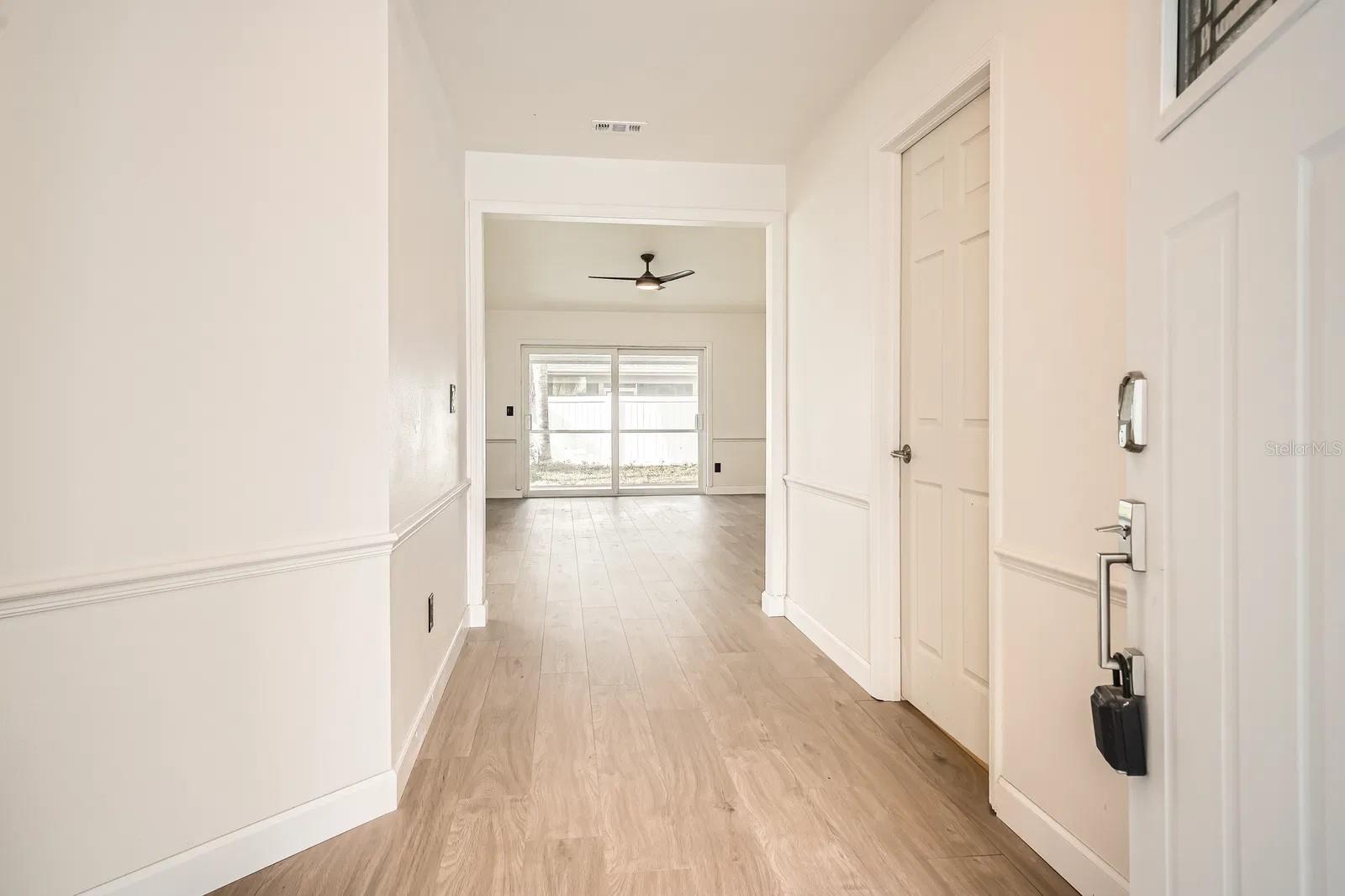 Image 5 of 29 For 3058 Cara Court