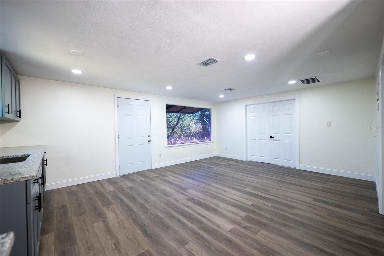 Image 20 of 61 For 2128 13th Street S