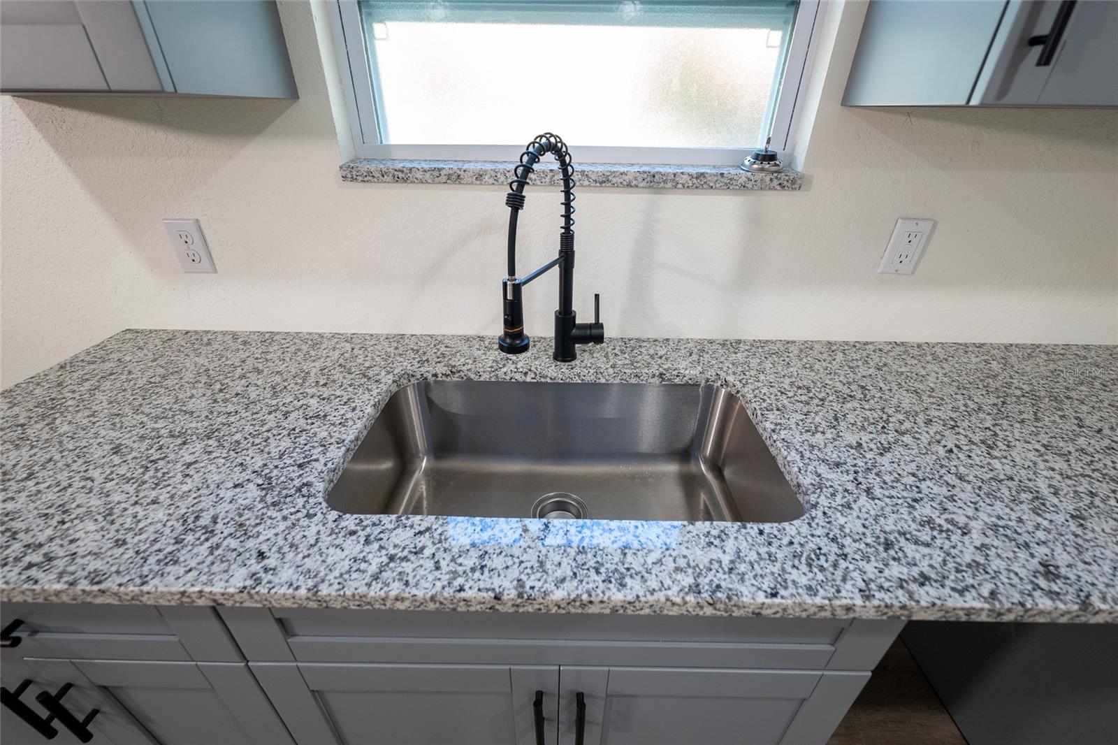 Image 22 of 61 For 2128 13th Street S