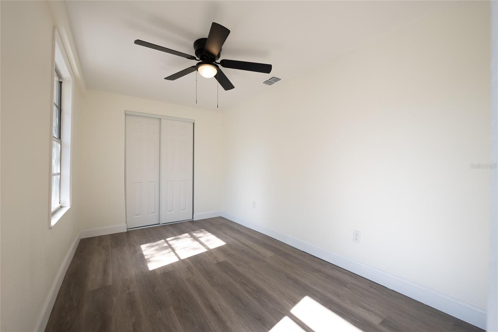 Image 31 of 61 For 2128 13th Street S
