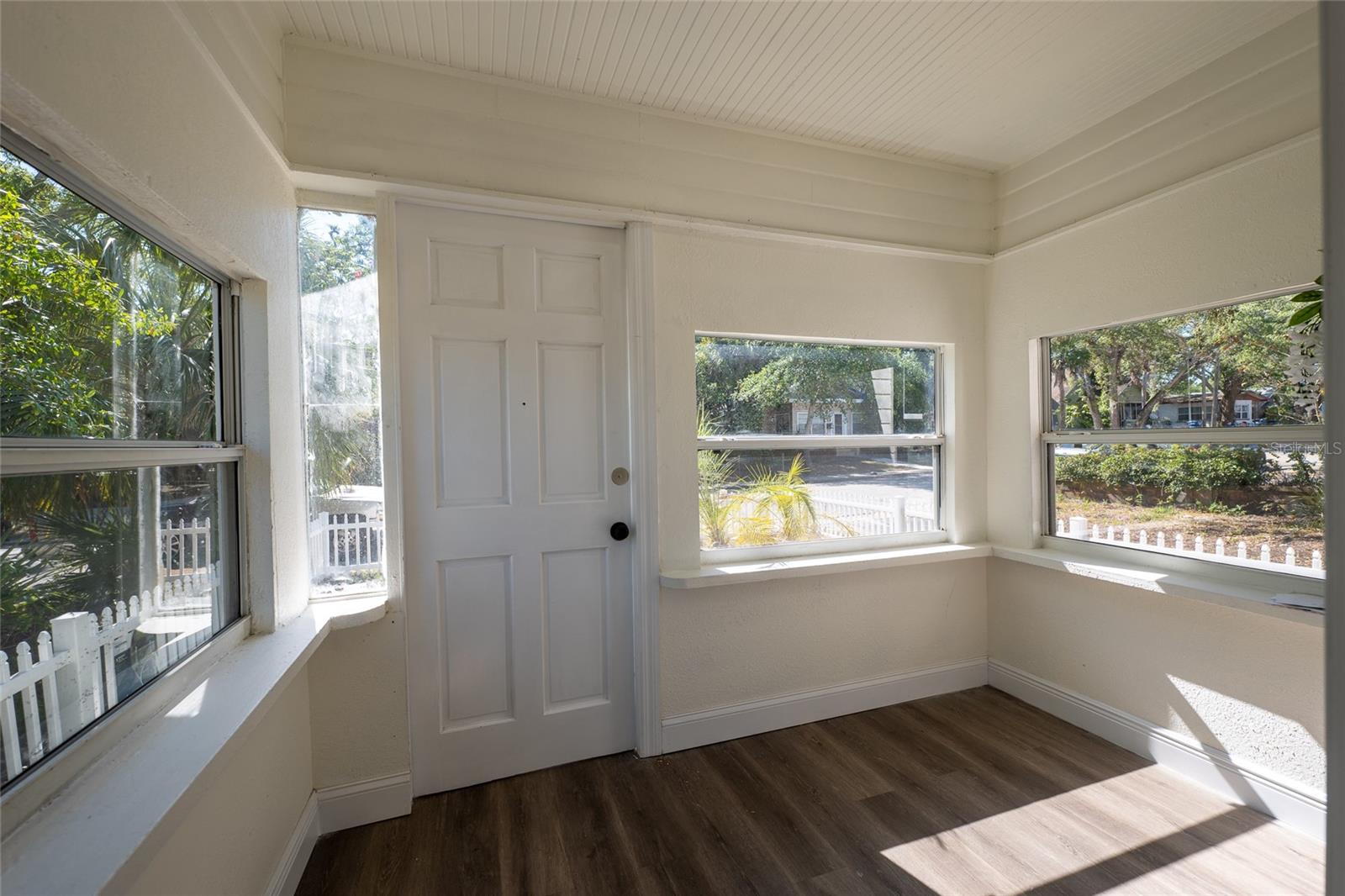 Image 34 of 61 For 2128 13th Street S