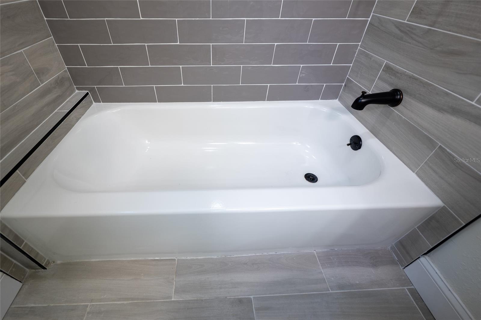 Image 38 of 61 For 2128 13th Street S