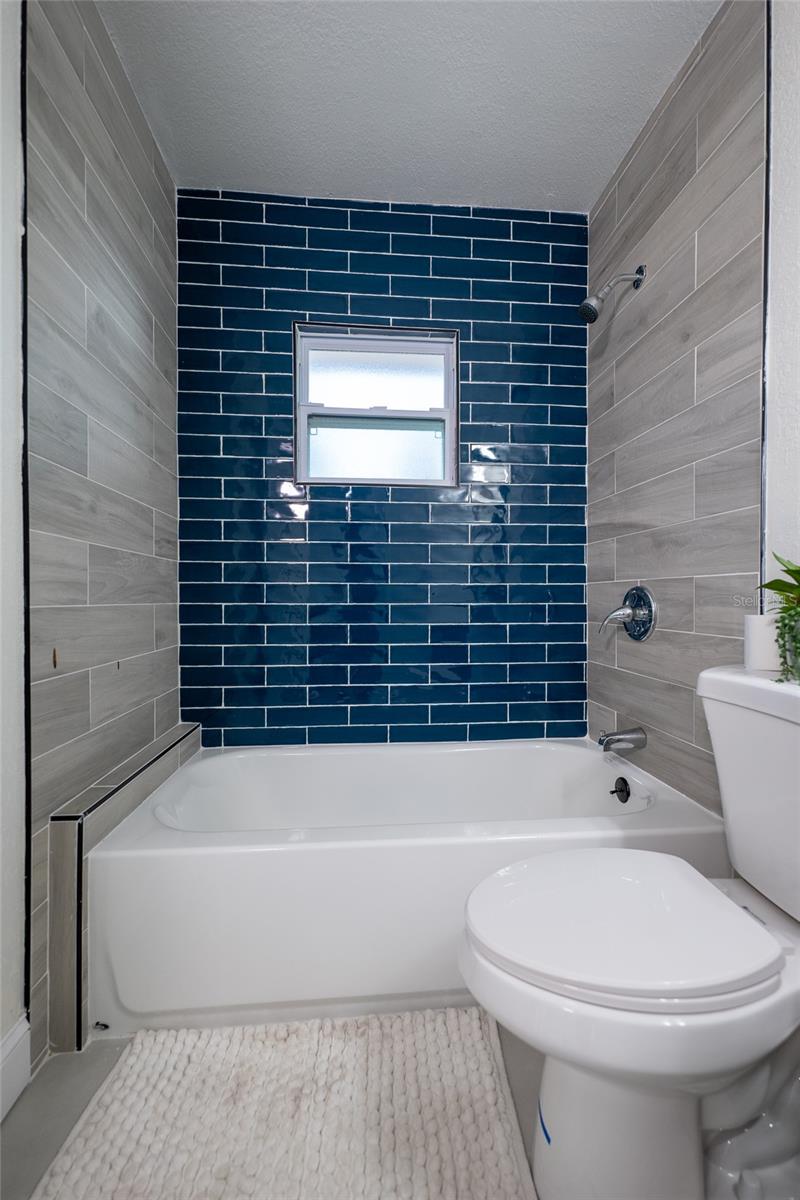 Image 42 of 61 For 2128 13th Street S