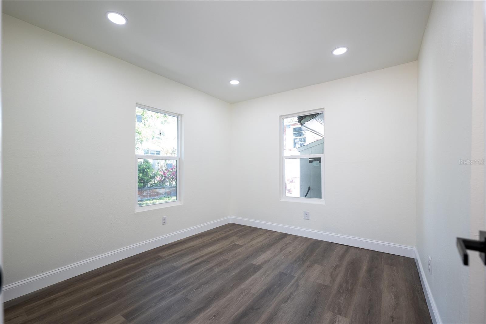 Image 45 of 61 For 2128 13th Street S
