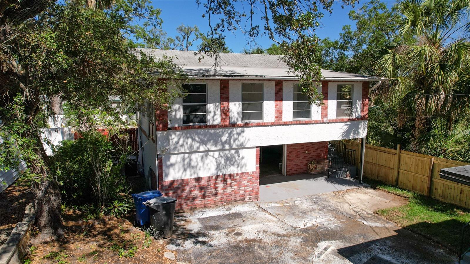 Image 7 of 61 For 2128 13th Street S