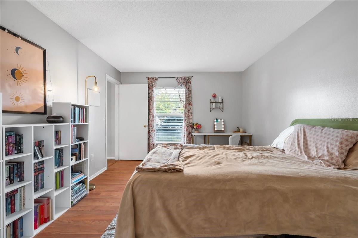 Image 11 of 22 For 4004 Dream Oak Place 102