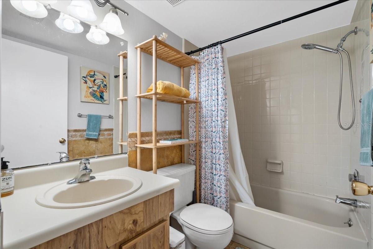 Image 16 of 22 For 4004 Dream Oak Place 102