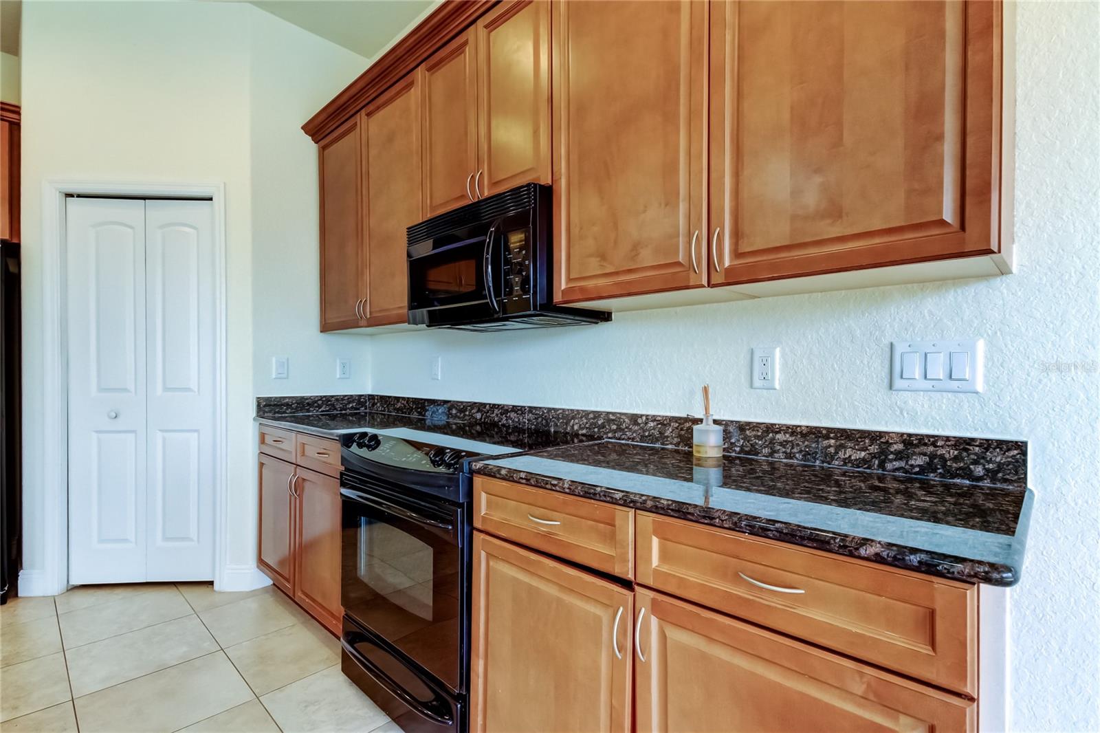 Image 18 of 56 For 1531 Ember Lane