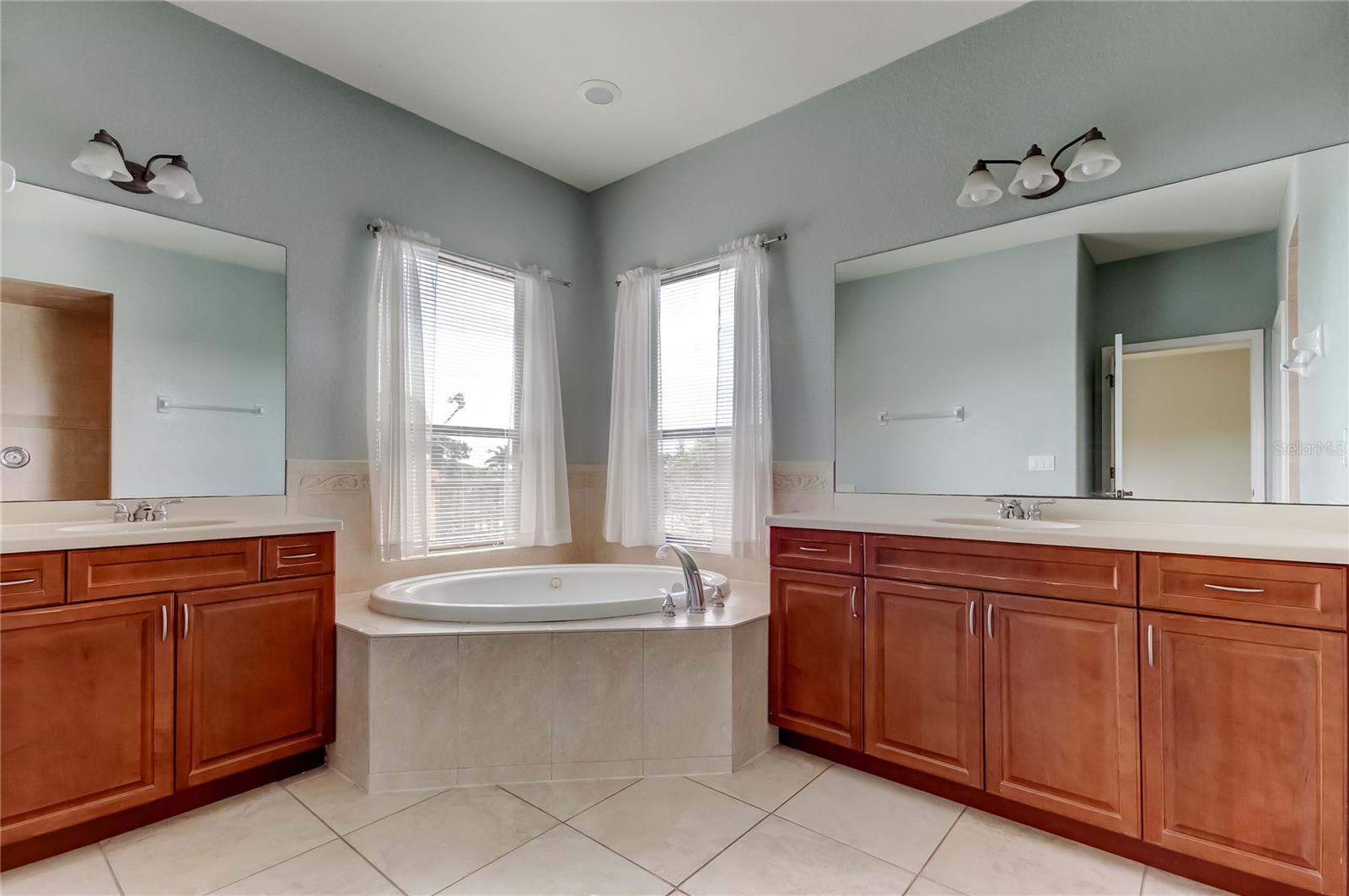 Image 41 of 56 For 1531 Ember Lane