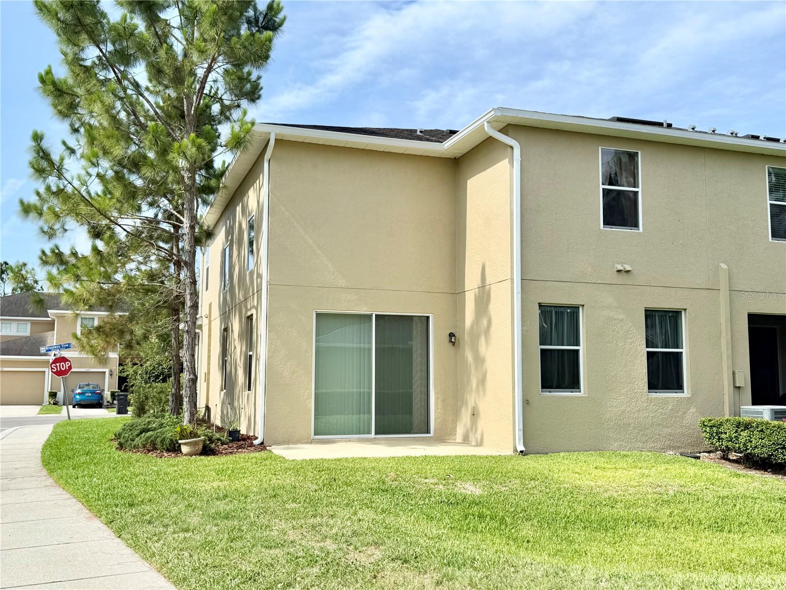 Listing photo id 0 for 2130 Broadway View Avenue