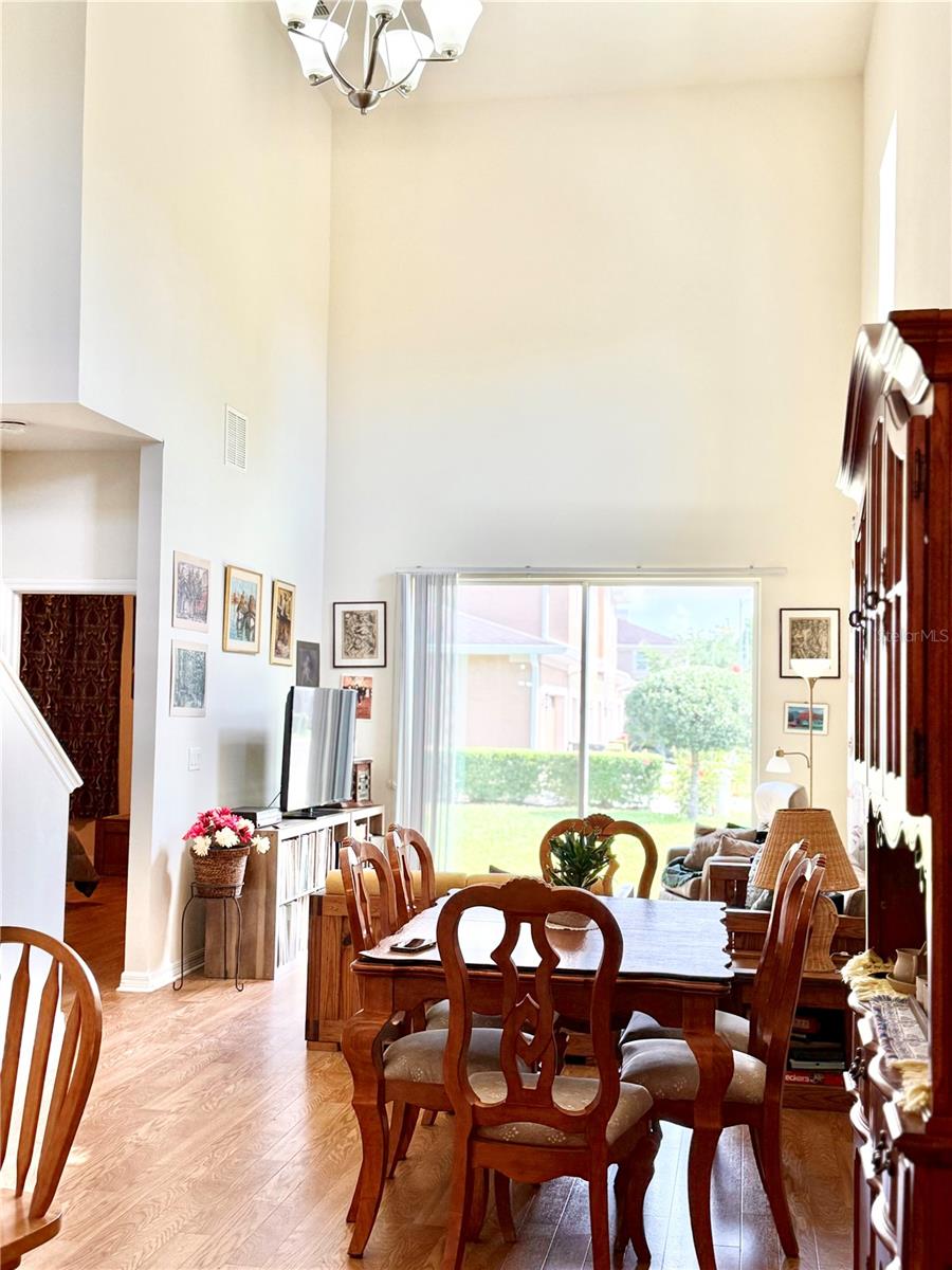 Listing photo id 1 for 2130 Broadway View Avenue