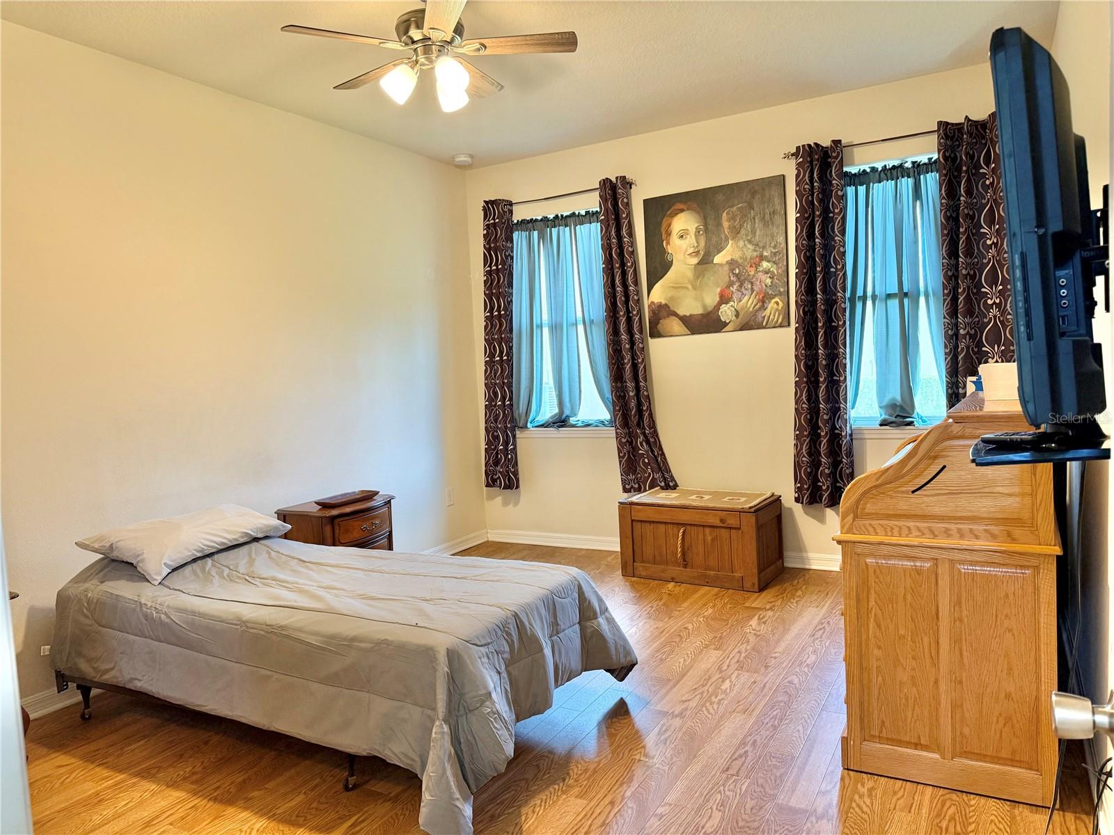 Listing photo id 5 for 2130 Broadway View Avenue