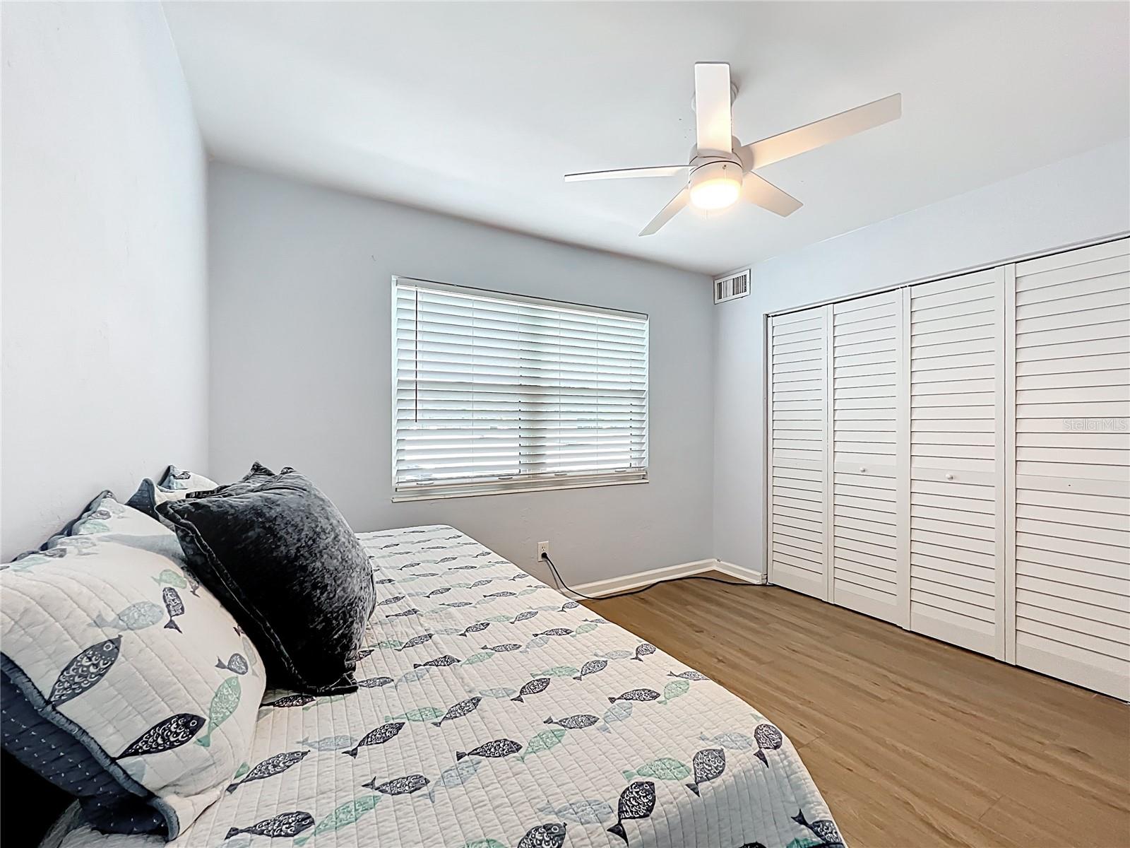 Image 17 of 33 For 11447 Park Boulevard 205