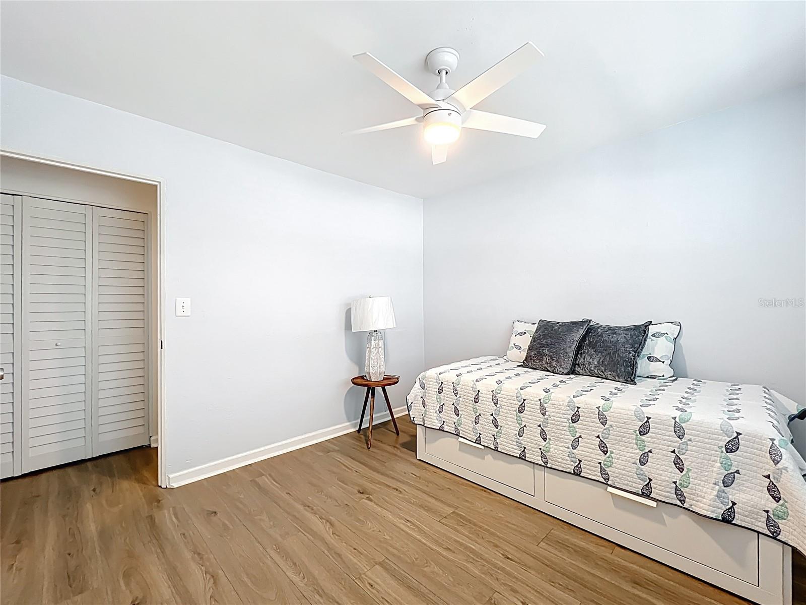 Image 19 of 33 For 11447 Park Boulevard 205