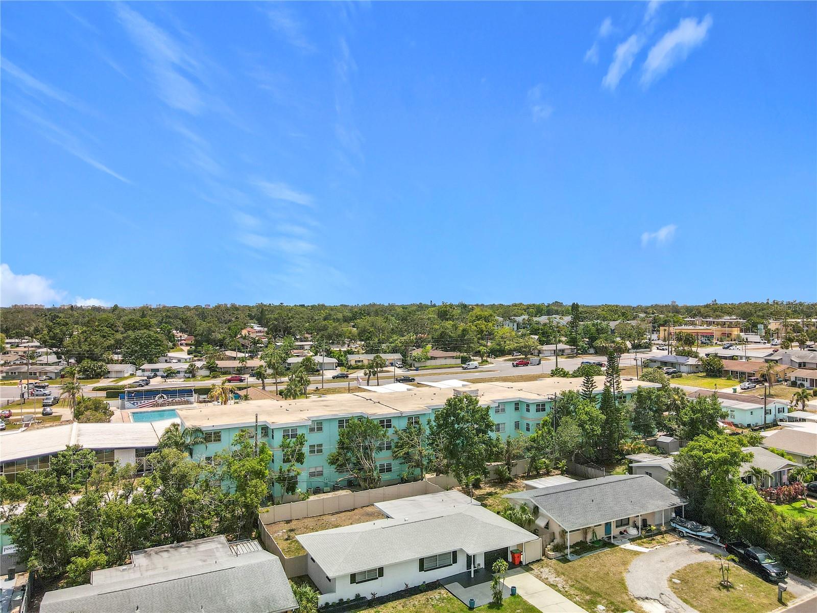 Image 28 of 33 For 11447 Park Boulevard 205