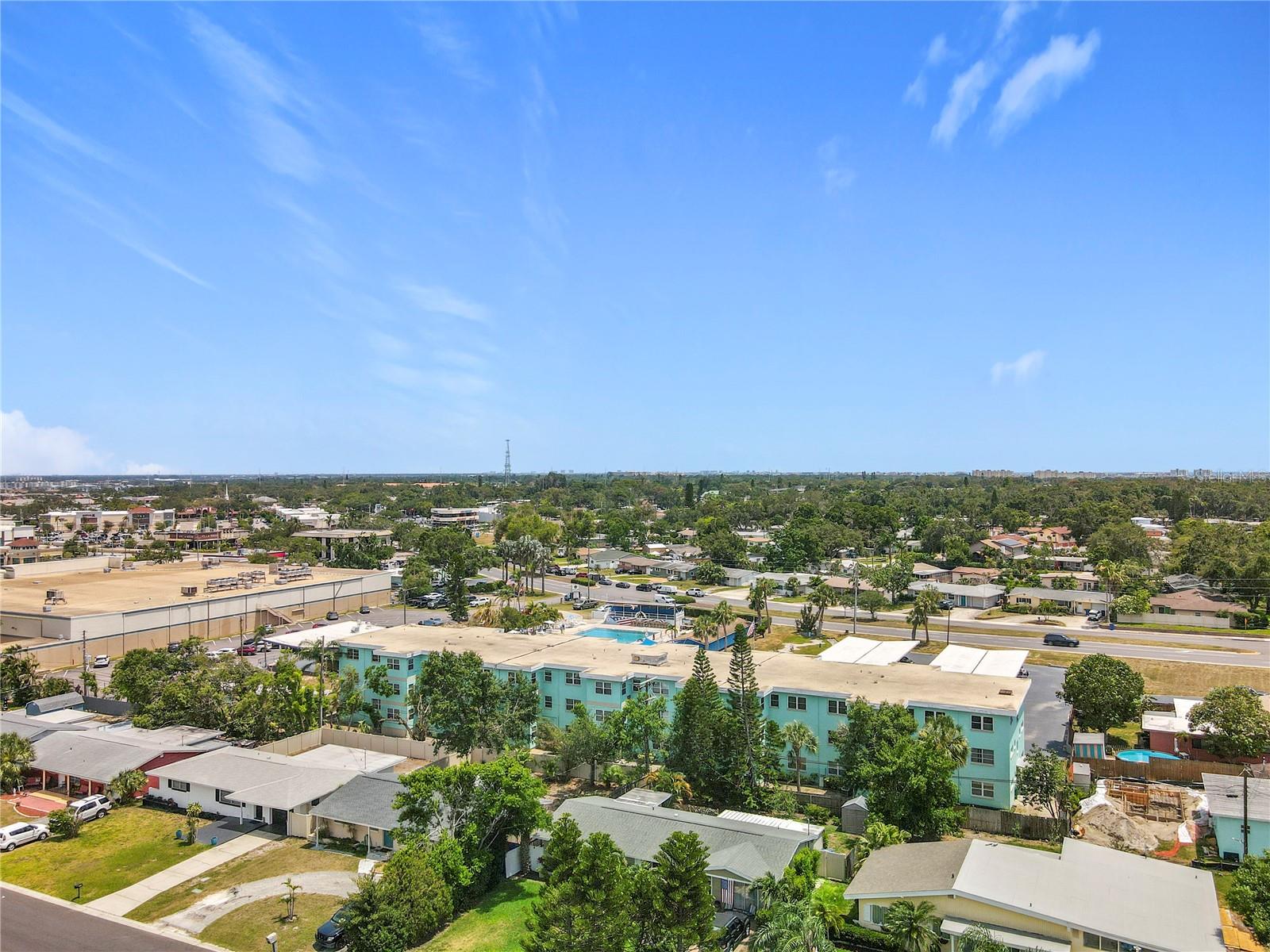 Image 29 of 33 For 11447 Park Boulevard 205