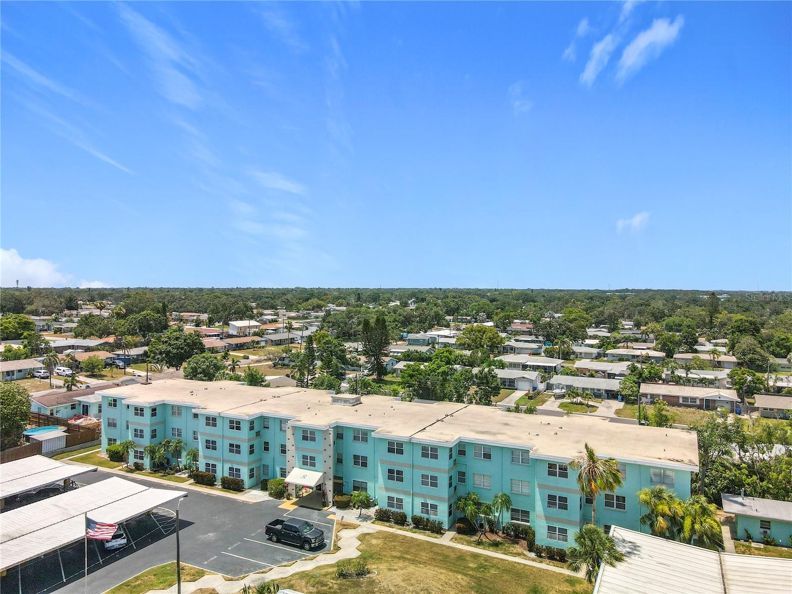 Image 4 of 33 For 11447 Park Boulevard 205