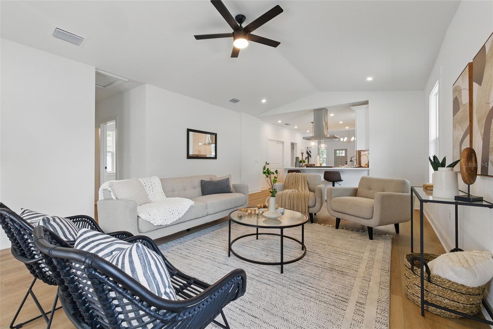 Image 21 of 40 For 791 44th Avenue N