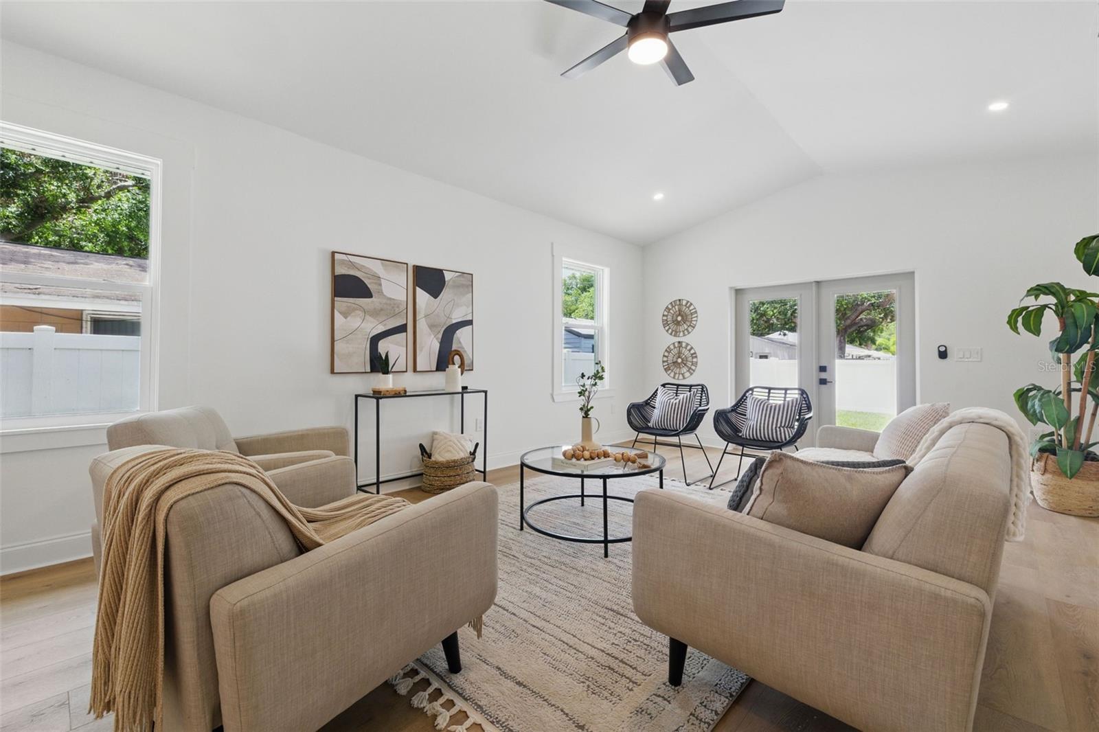 Image 23 of 40 For 791 44th Avenue N