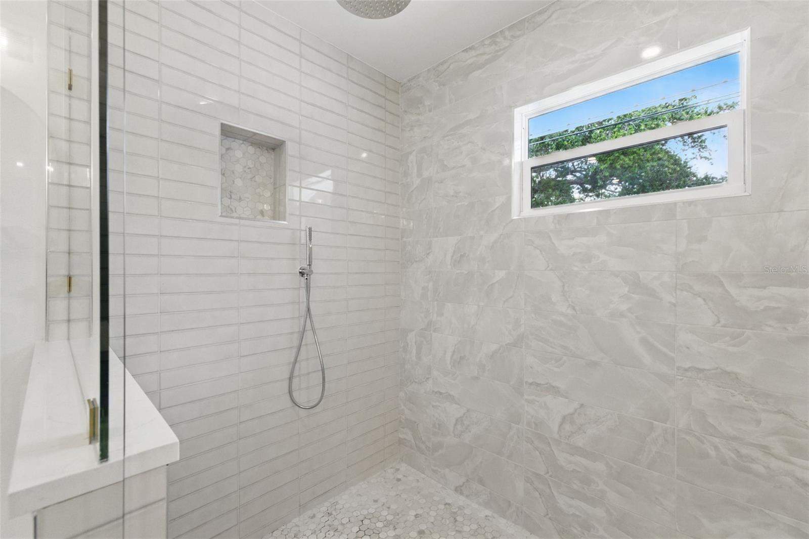 Image 30 of 40 For 791 44th Avenue N
