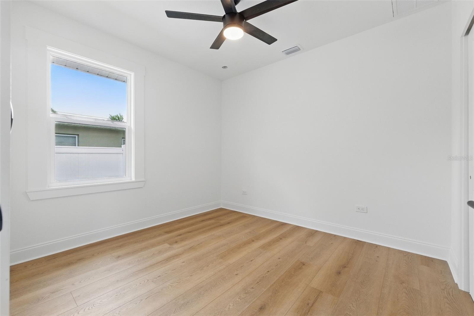 Image 32 of 40 For 791 44th Avenue N