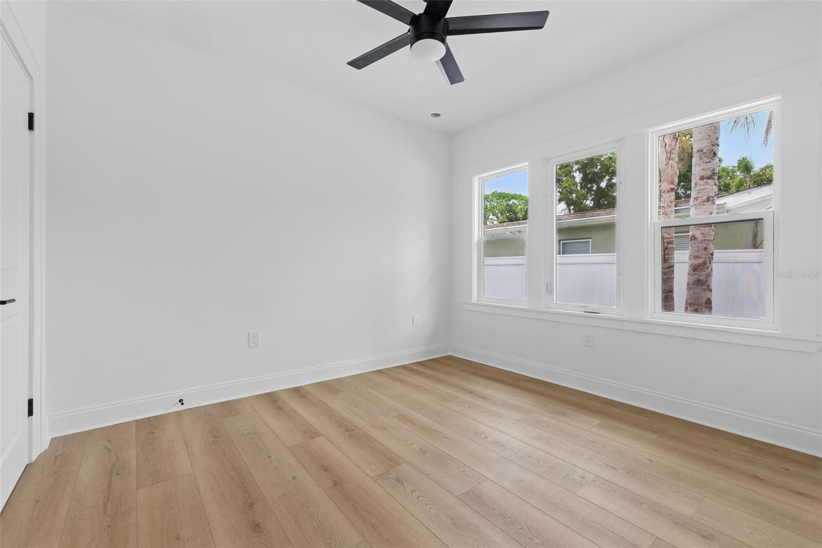 Image 34 of 40 For 791 44th Avenue N