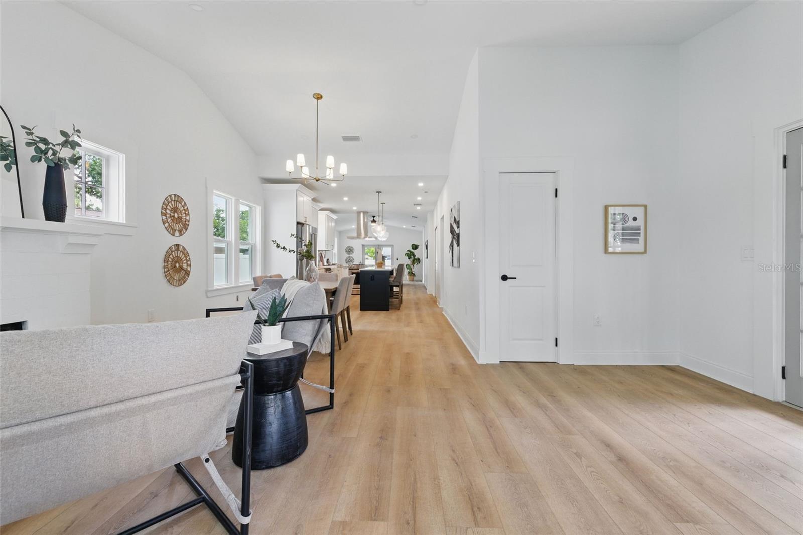 Image 5 of 40 For 791 44th Avenue N
