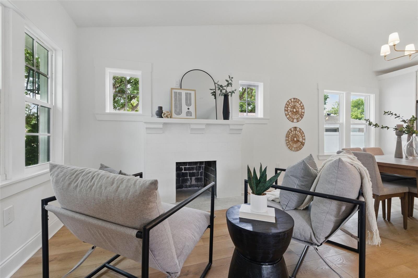 Image 7 of 40 For 791 44th Avenue N