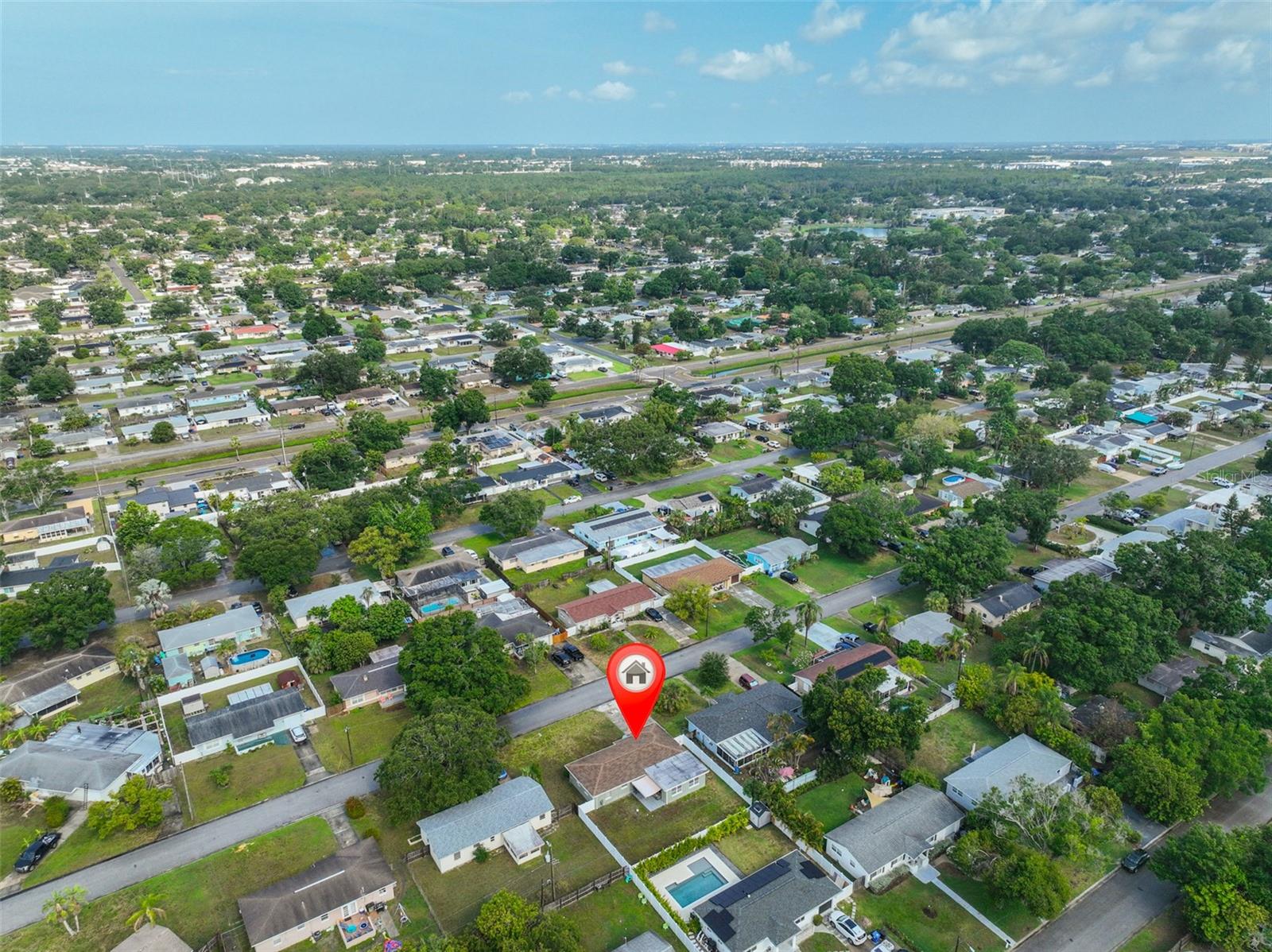 Listing photo id 38 for 6401 15th Street N
