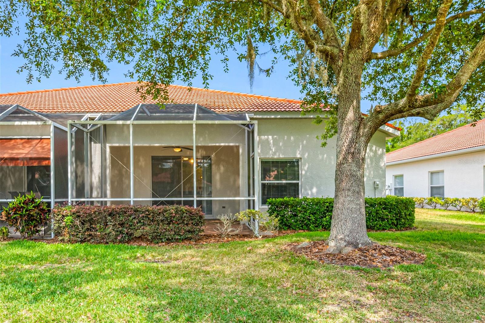 Listing photo id 42 for 10255 Devonshire Lake Drive