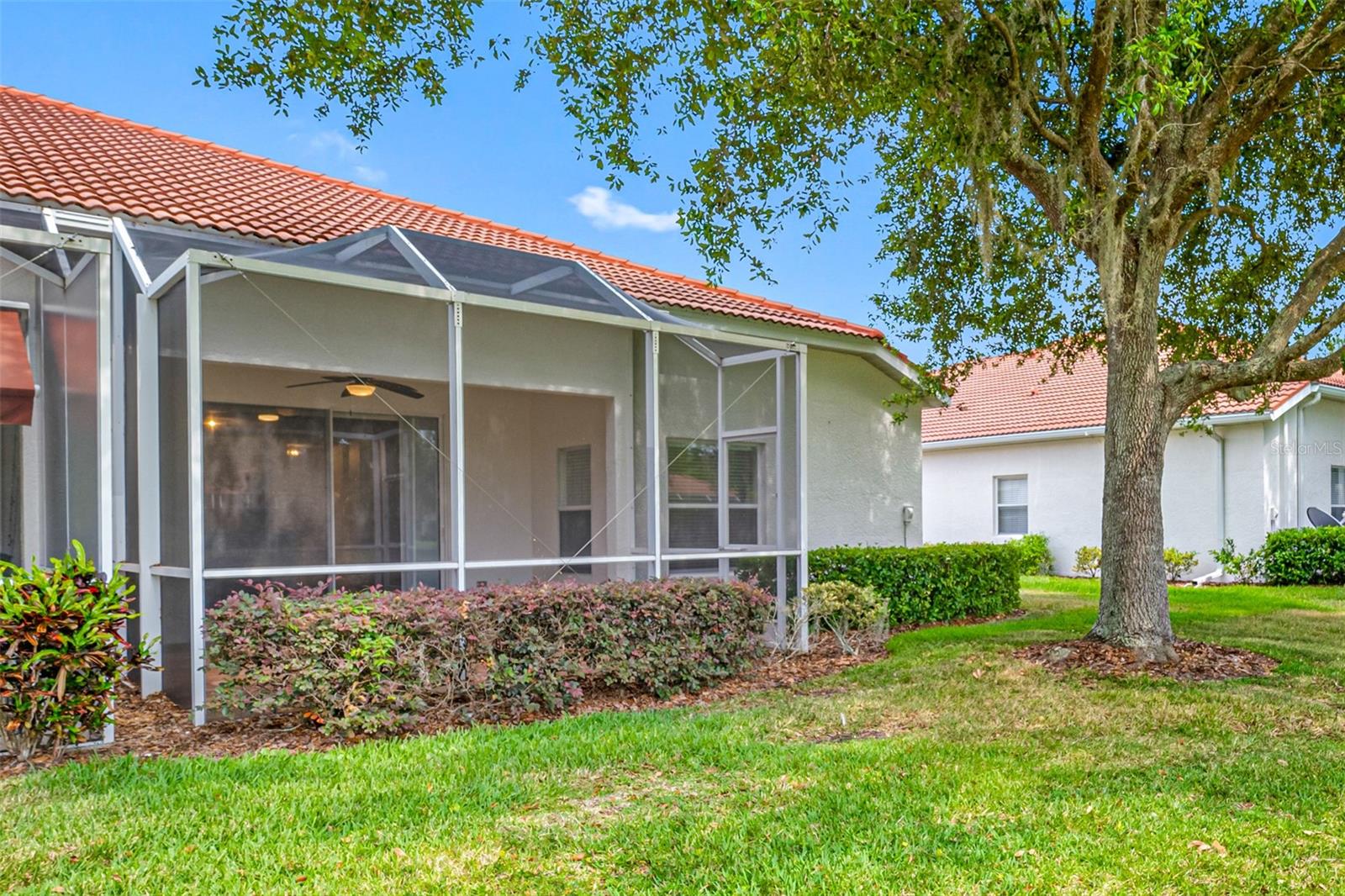 Listing photo id 44 for 10255 Devonshire Lake Drive